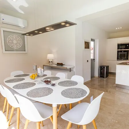 Vila Katarina By Cocoon Deluxe La Playa de Tauro